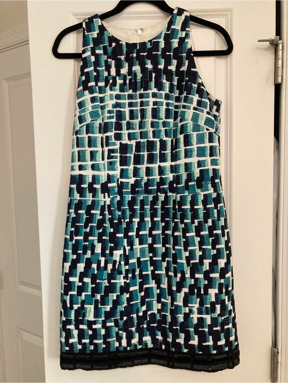 Carmen Marc Valvo Teal Green Blue Abstract Print Shift Dress